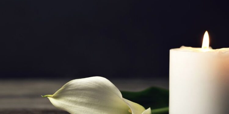 Etikette für Trauerkarten: Was ist zu beachten?