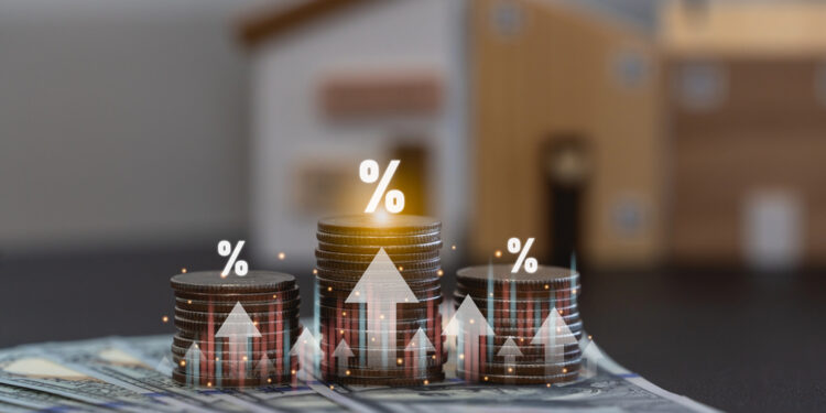 Historischer Zinsvergleich: Was Sparerinnen und Sparer aus den letzten Jahrzehnten lernen können