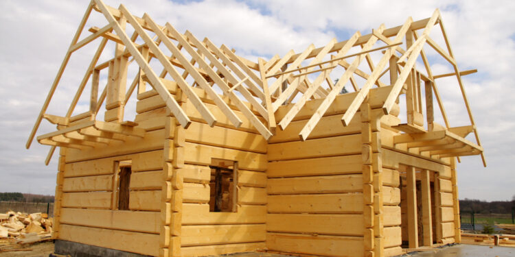 Vom Wald zum Holzhaus: Der Lebensweg eines Baustoffes